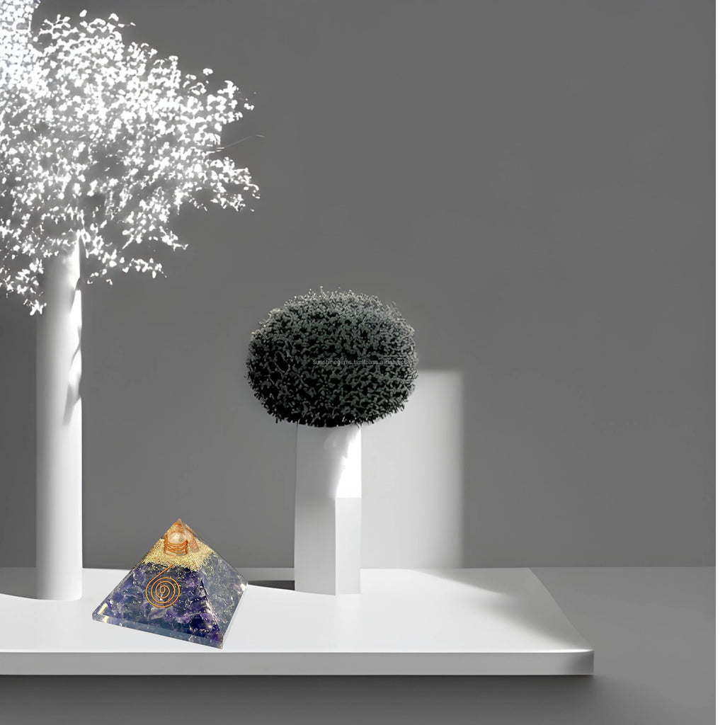 Pyramide d'Orgonite Améthyste